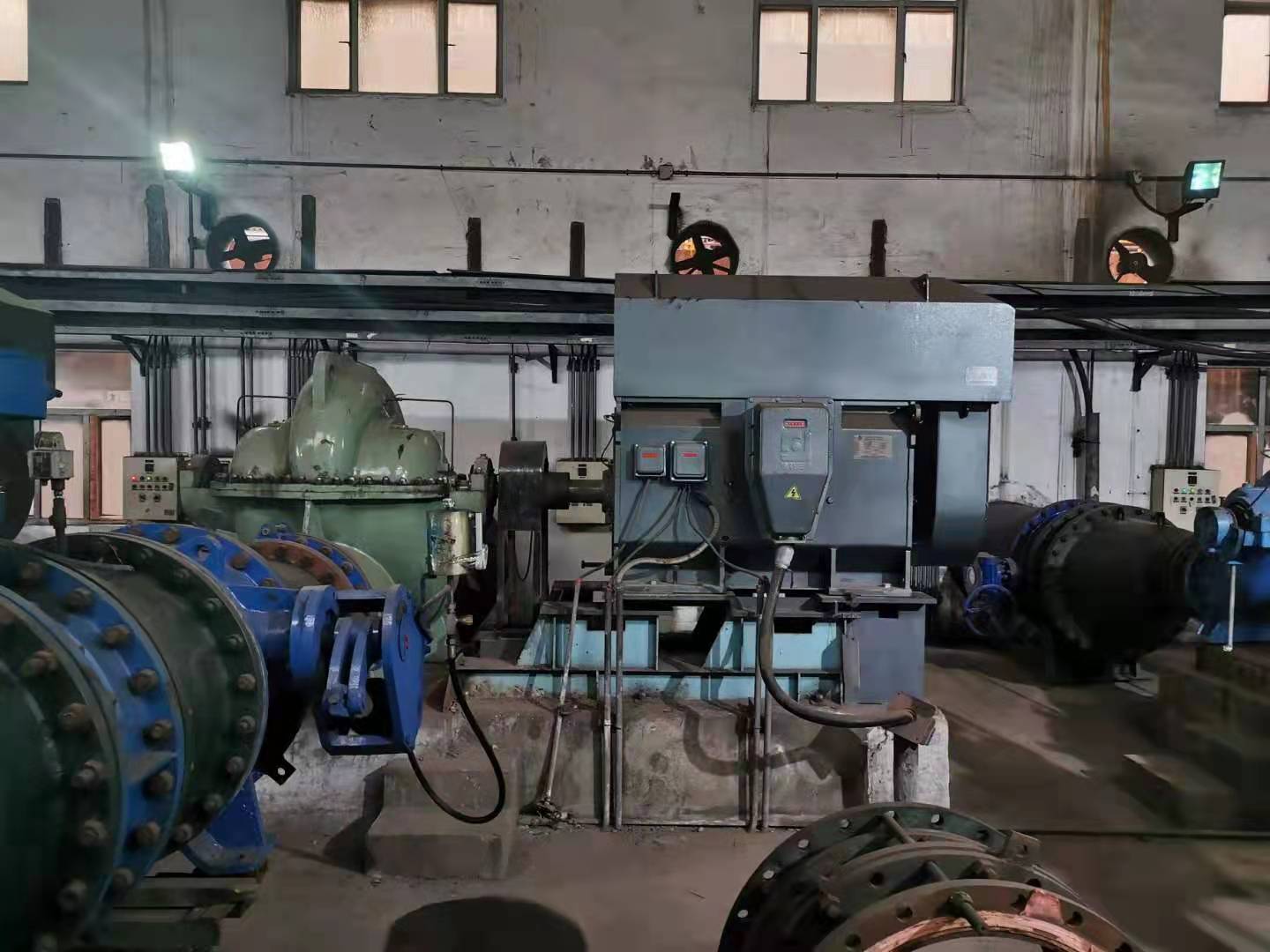 Двигатель переменного тока YKS HV для насоса 2